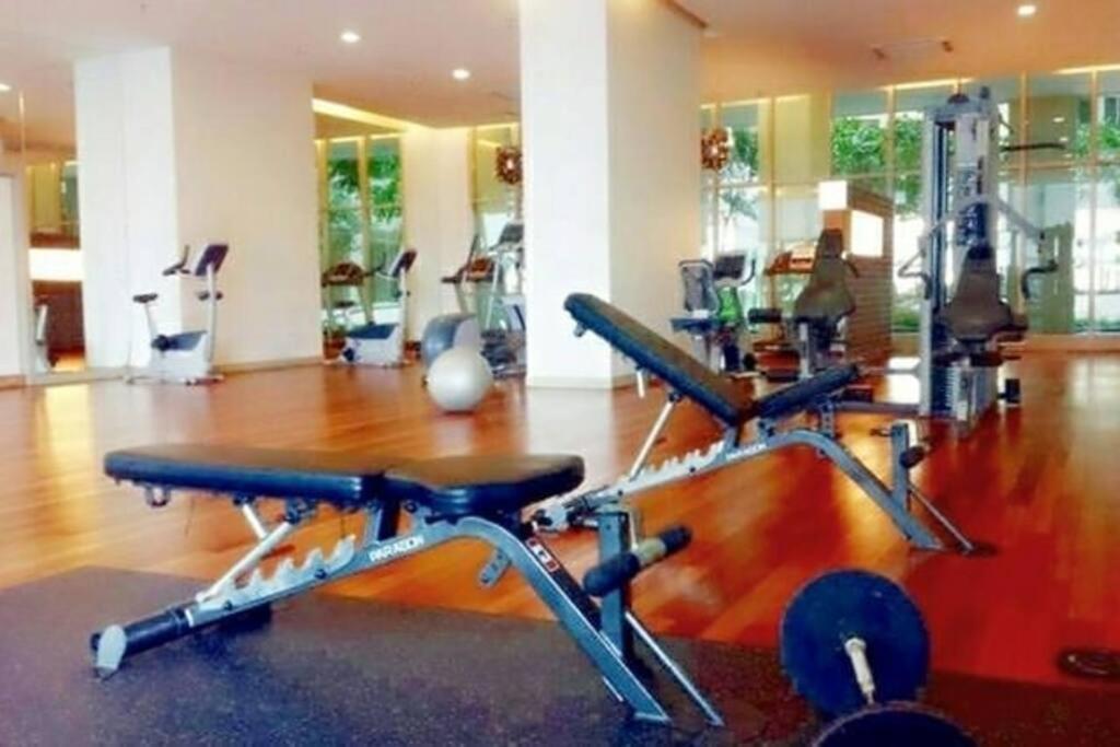 Apartamento Cozy Regalia Kl 吉隆玻 Lrt & Ktm @1 Parking & Wifi Kuala Lumpur Exterior foto