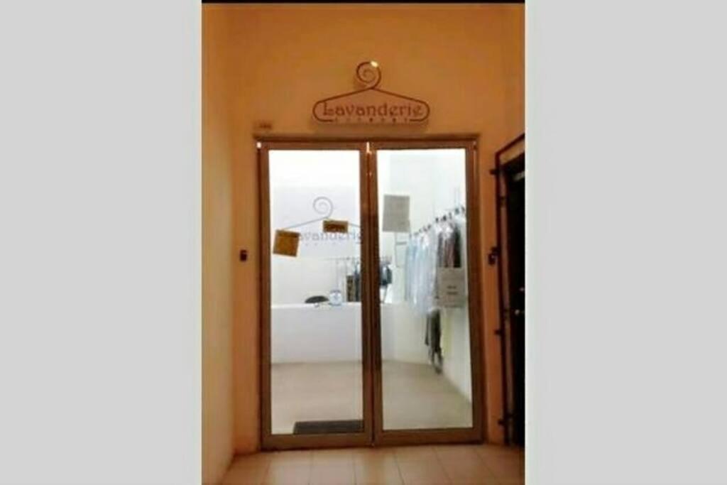 Apartamento Cozy Regalia Kl 吉隆玻 Lrt & Ktm @1 Parking & Wifi Kuala Lumpur Exterior foto