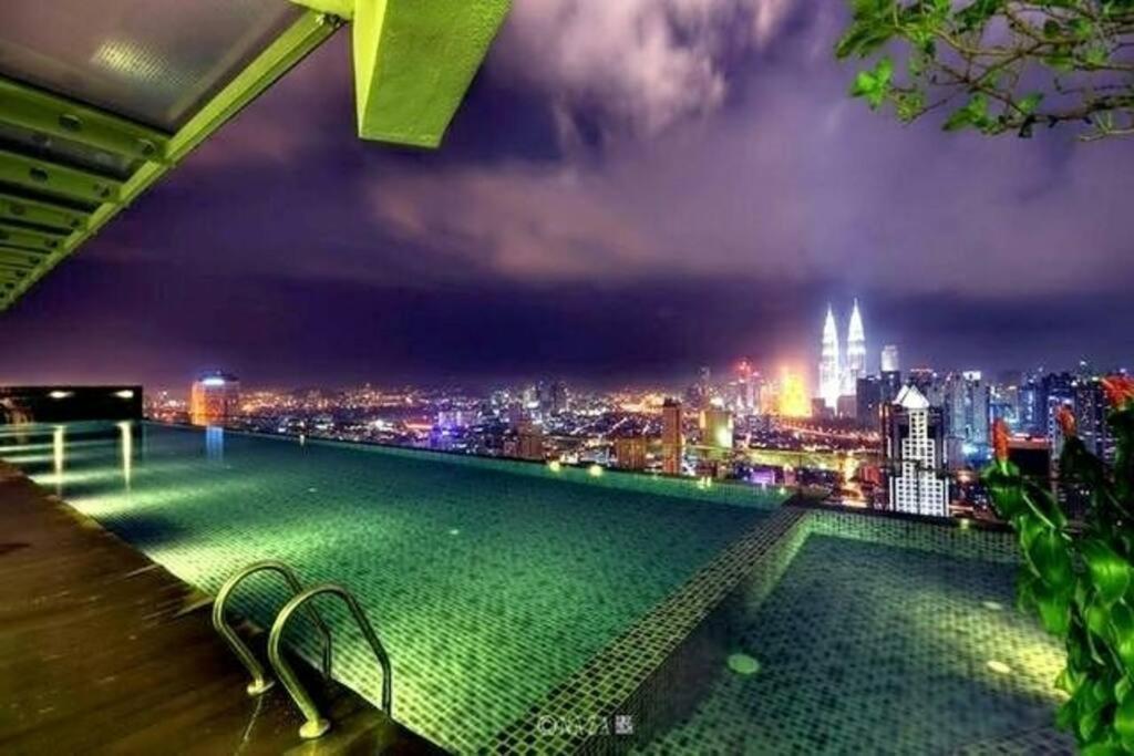 Apartamento Cozy Regalia Kl 吉隆玻 Lrt & Ktm @1 Parking & Wifi Kuala Lumpur Exterior foto